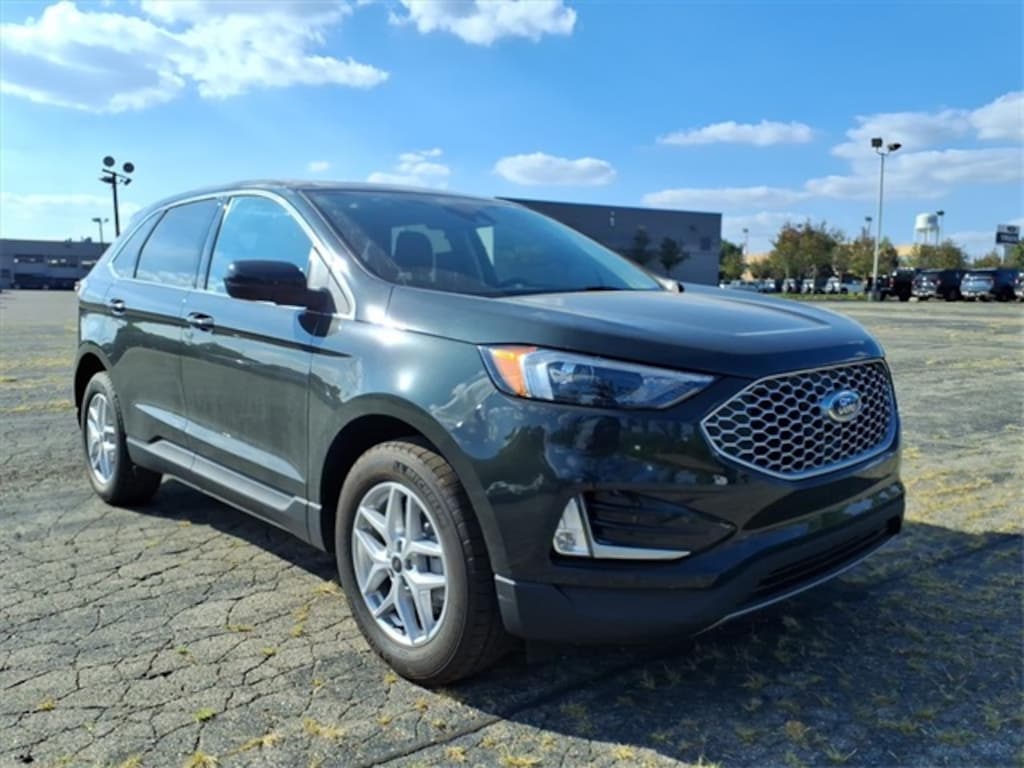 Used 2024 Ford Edge SEL SUV