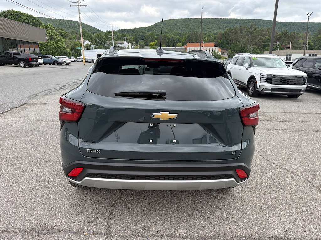 New 2026 Chevrolet Trax LT SUV