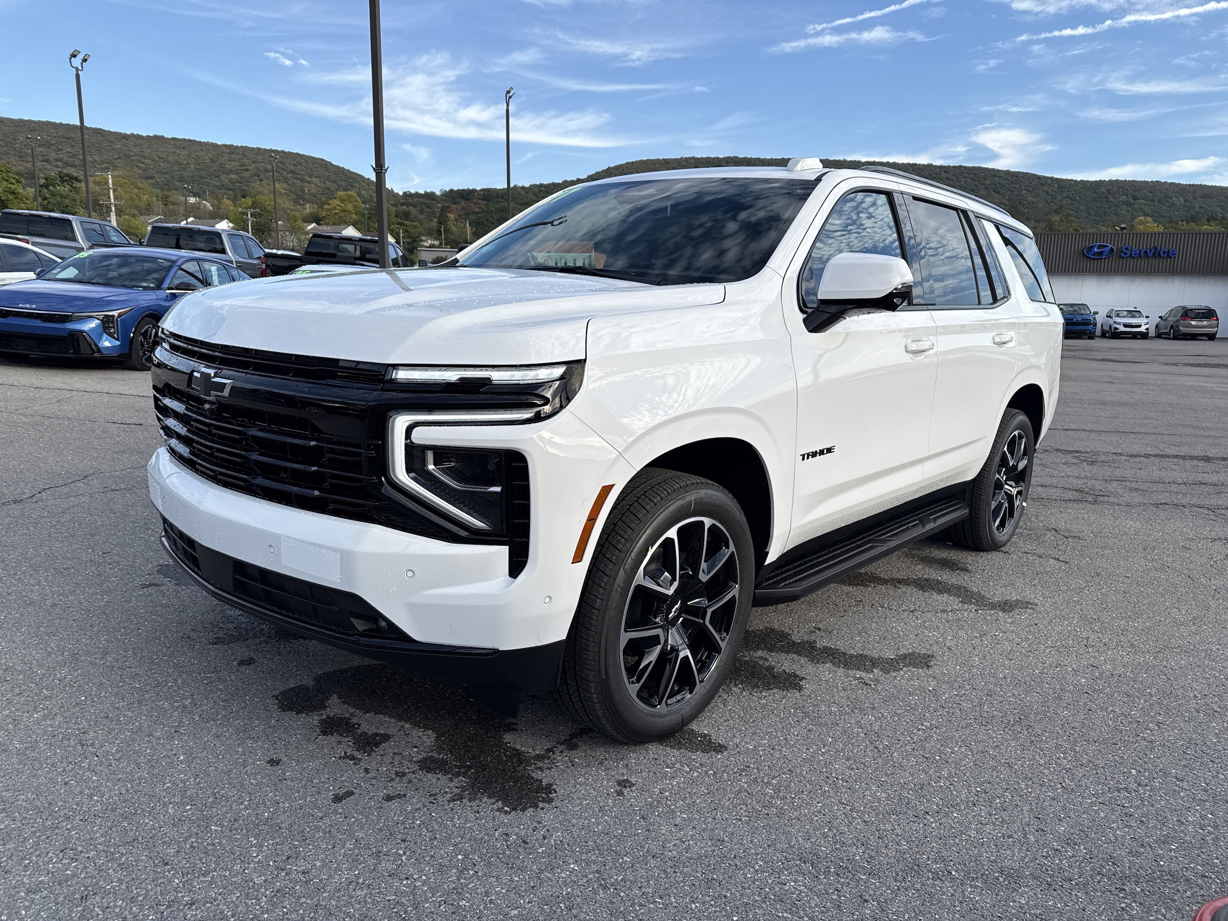 2027 Chevrolet Tahoe RST - Photo 8