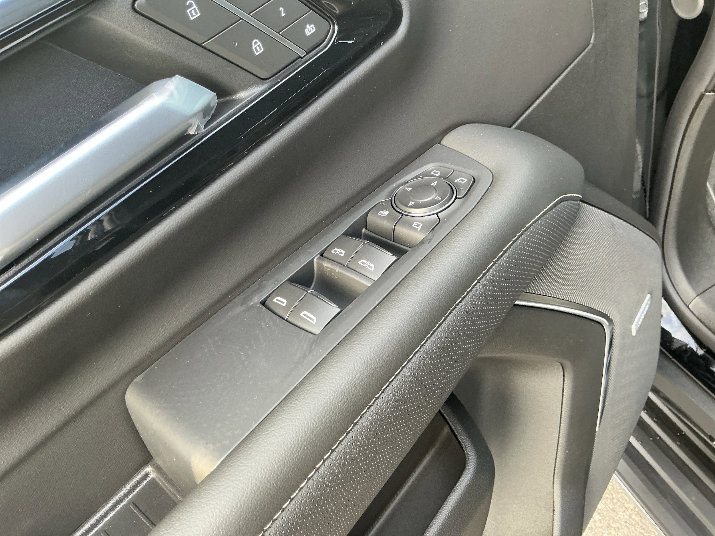 2026 Chevrolet Tahoe Premier - Photo 14