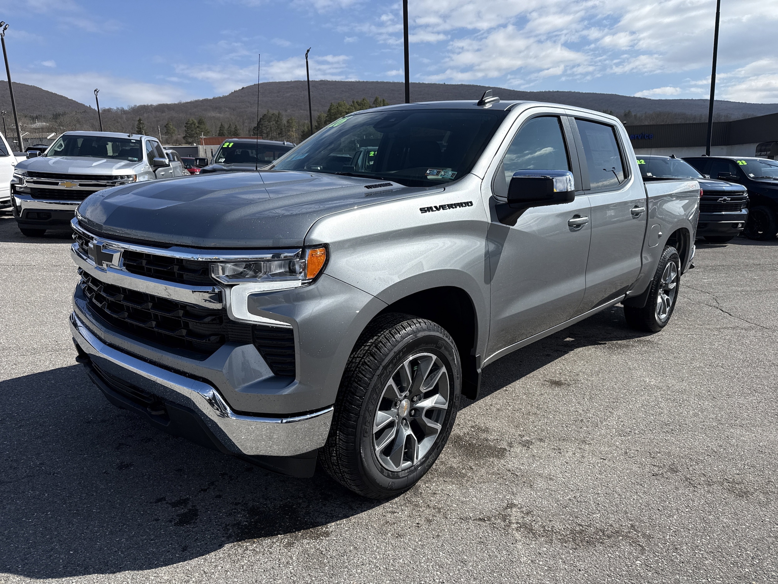 2026 Chevrolet Silverado 1500 LT - Photo 8
