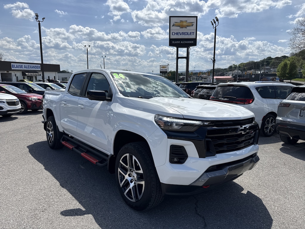Used 2024 Chevrolet Colorado Z71 Truck Crew Cab