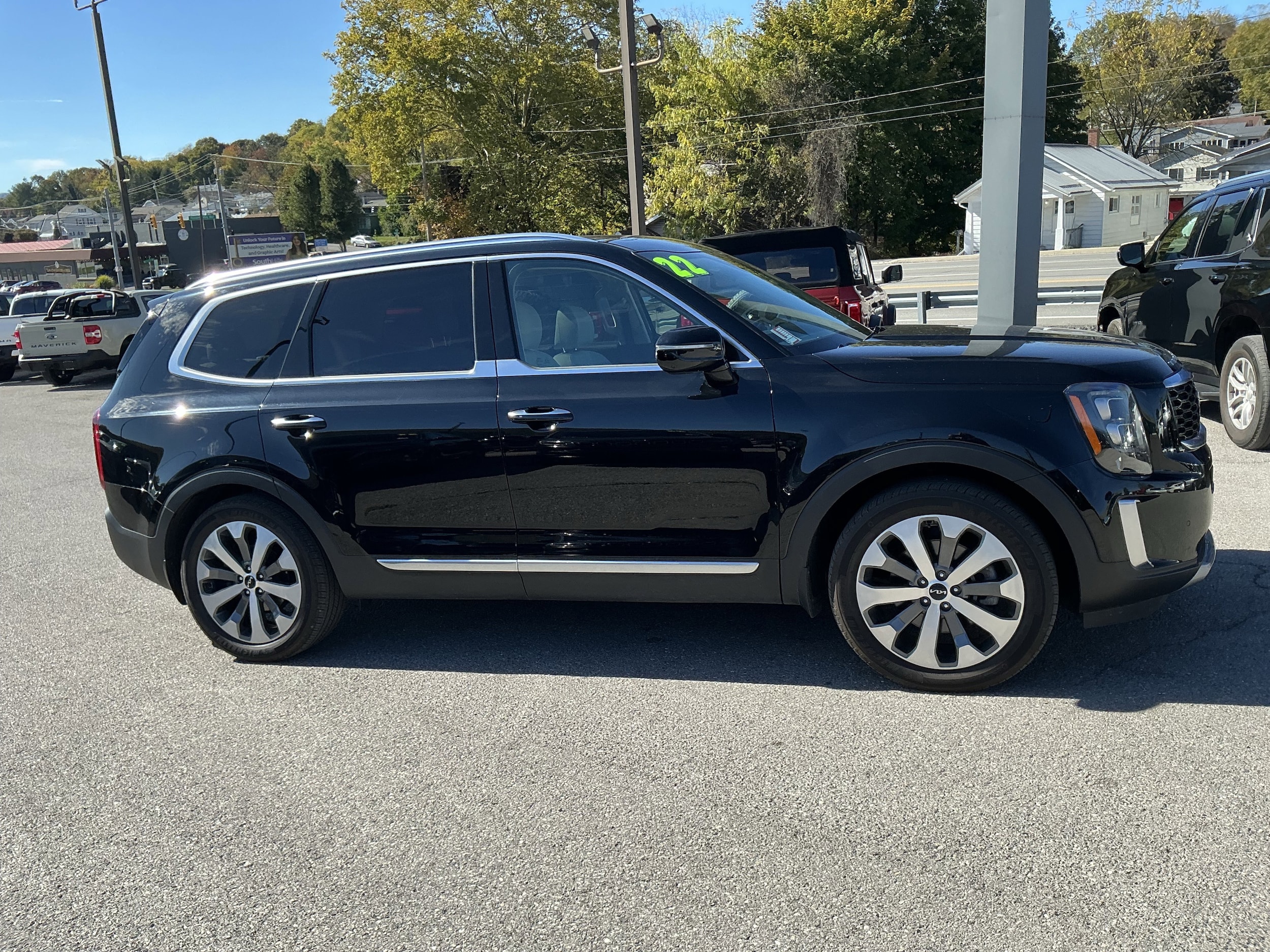 2022 Kia Telluride SX photo 2