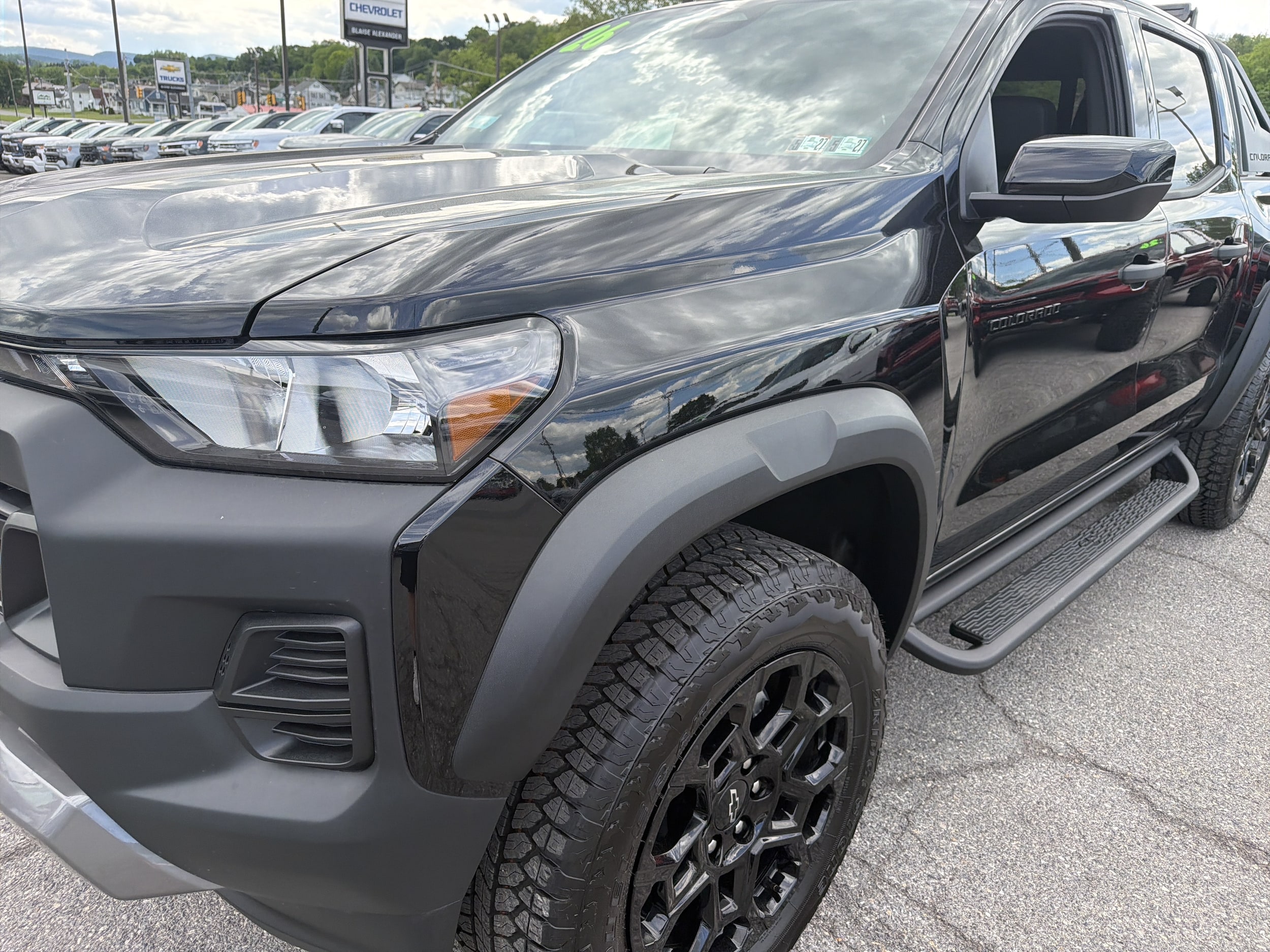 2026 Chevrolet Colorado Trail Boss - Photo 9