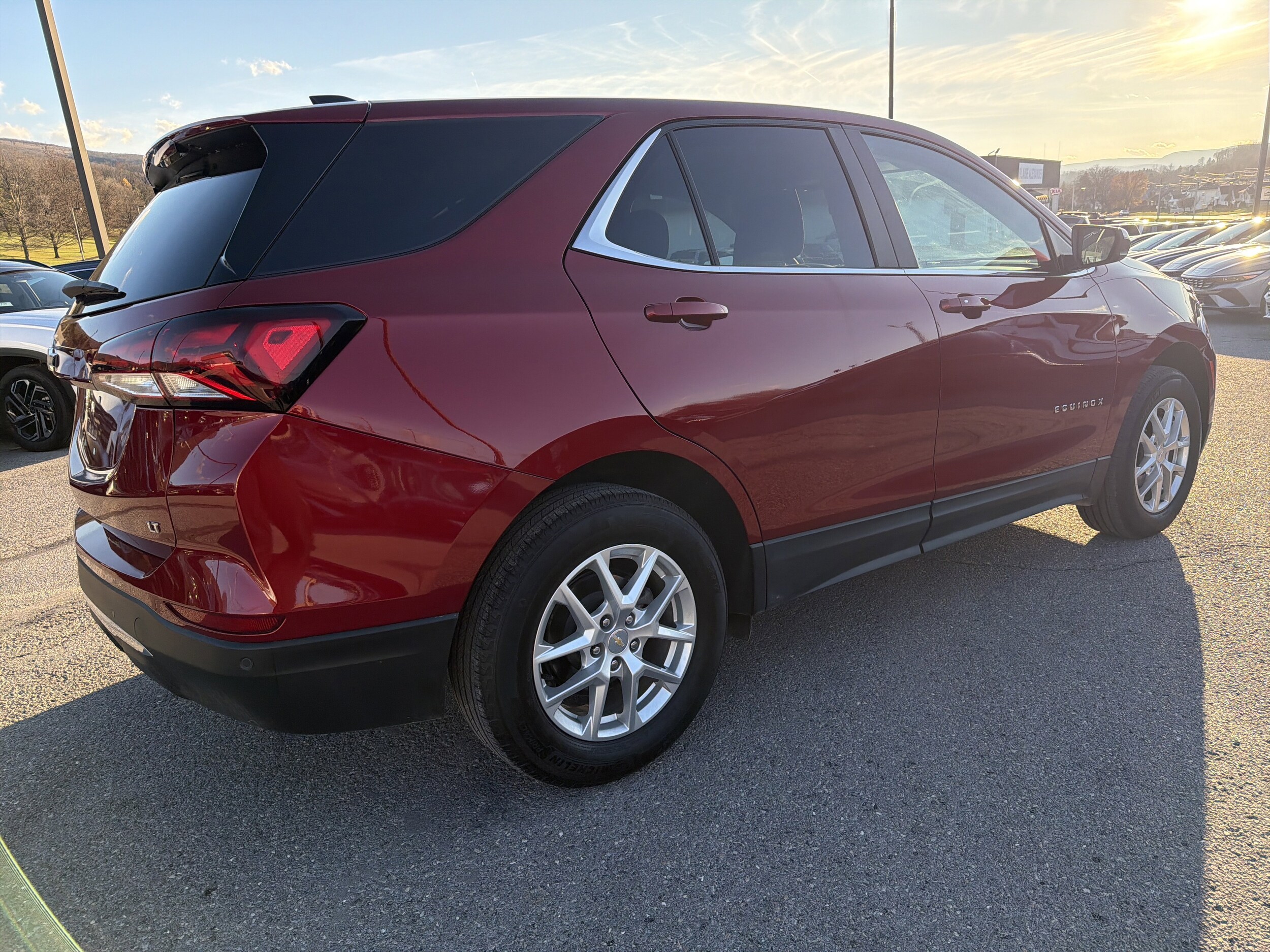 2023 Chevrolet Equinox LT photo 3