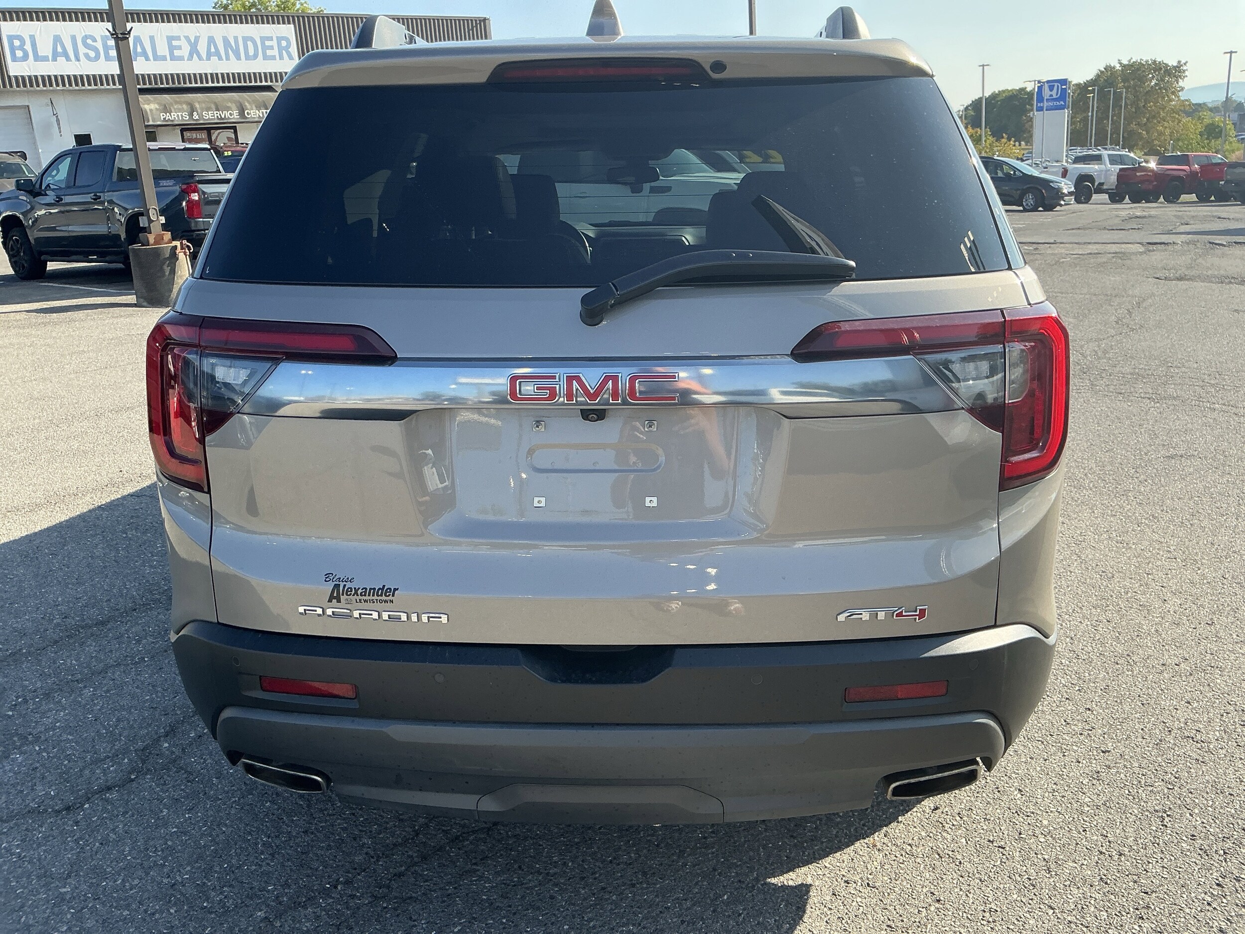 2022 Gmc Acadia AT4 photo 4