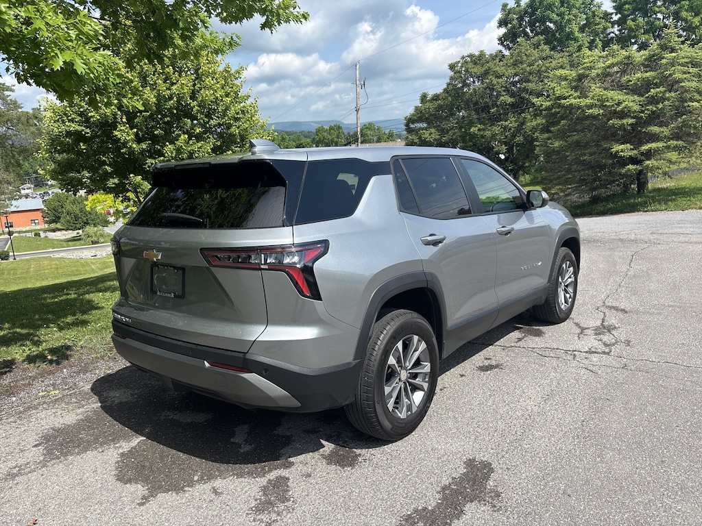 Used 2025 Chevrolet Equinox LT SUV