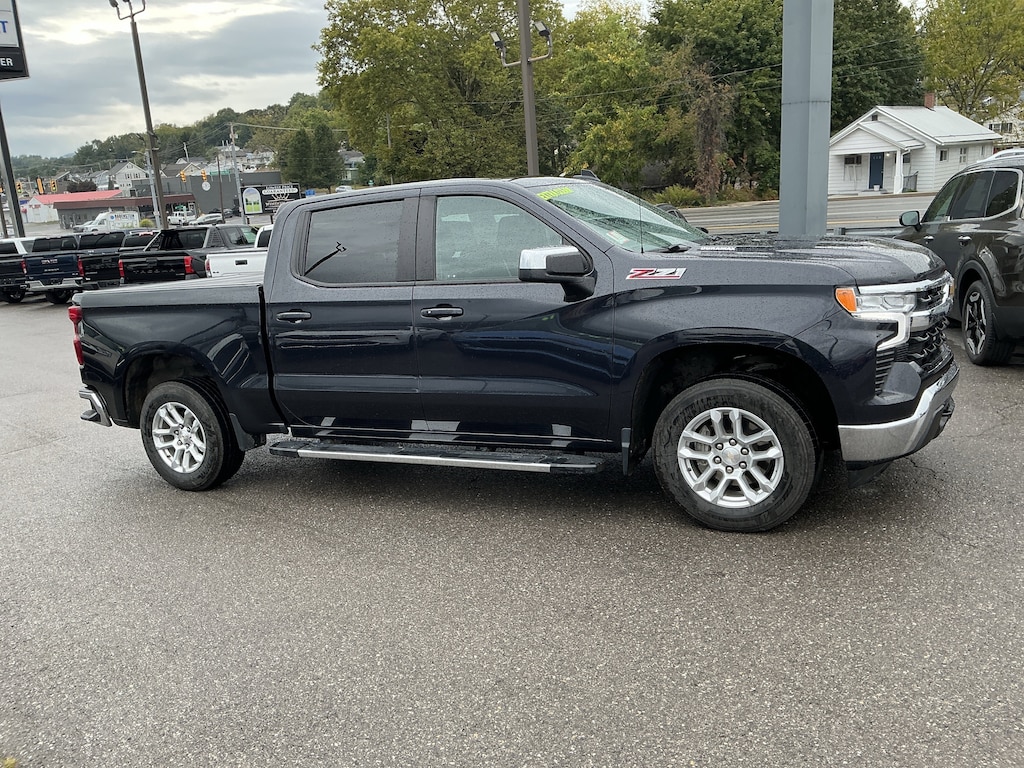 Used 2023 Chevrolet Silverado 1500 LT Truck Crew Cab