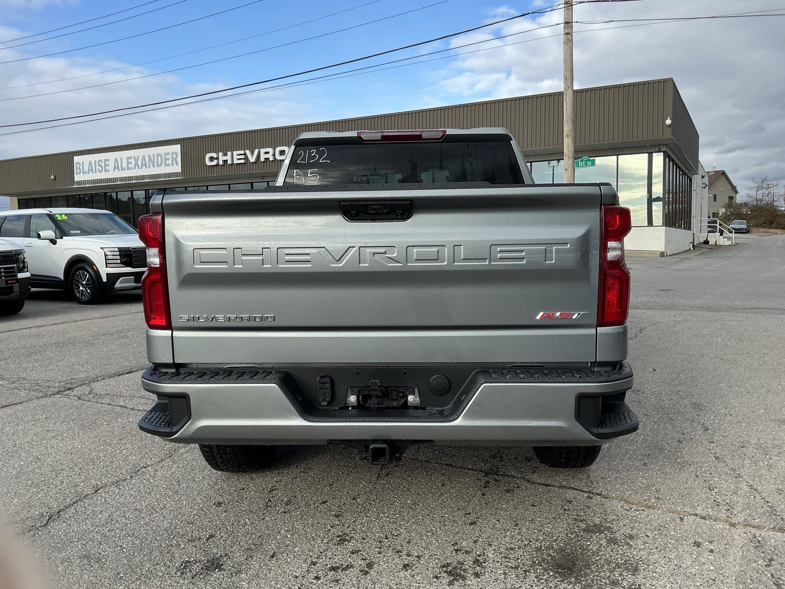 2026 Chevrolet Silverado 1500 RST photo 4