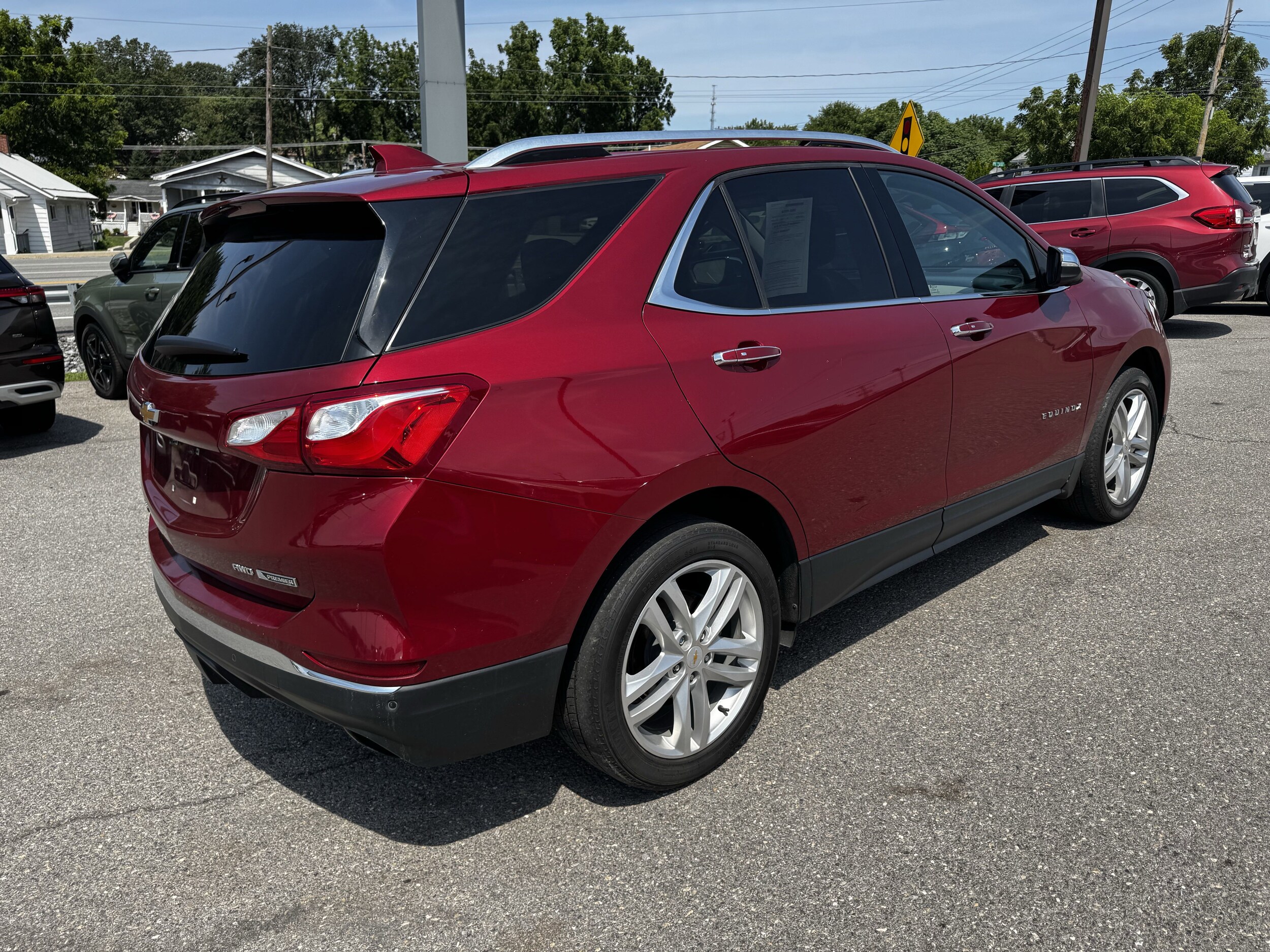 2018 Chevrolet Equinox Premier photo 2