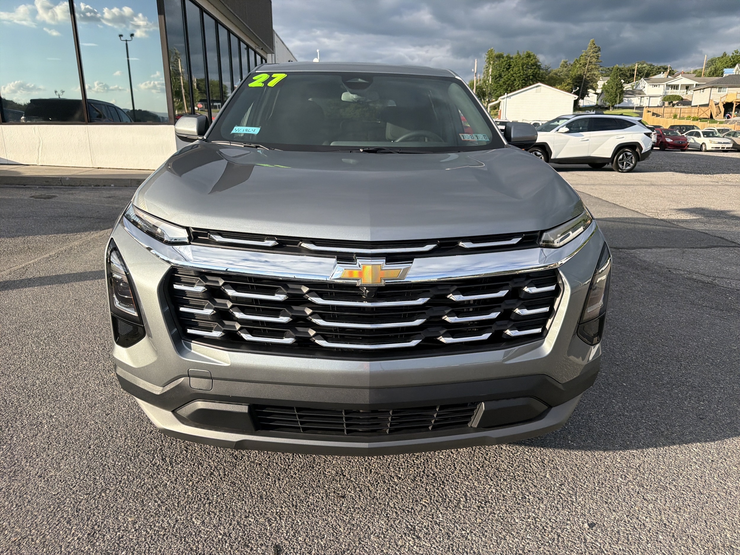 2027 Chevrolet Equinox LT - Photo 9