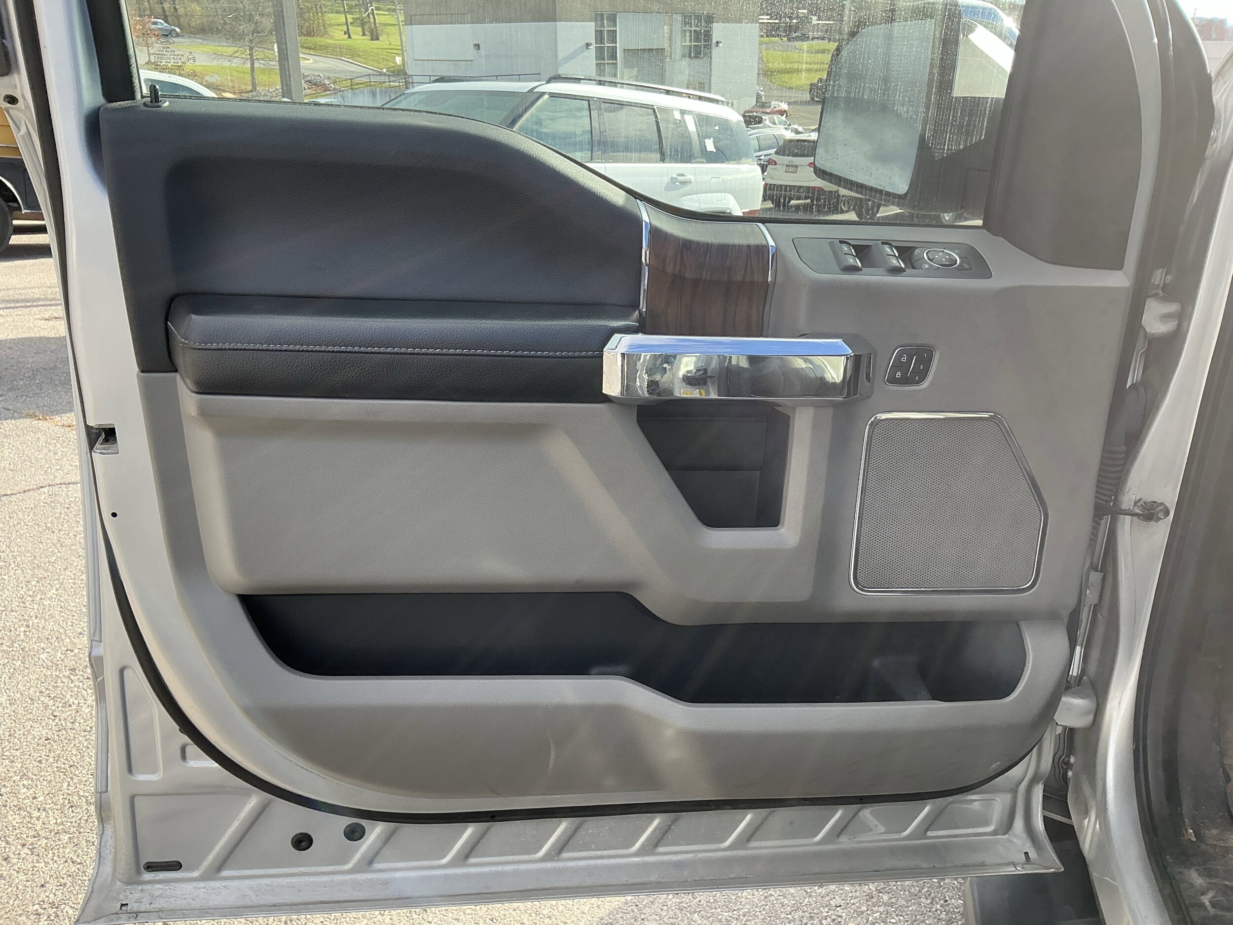 2018 Ford F-150 Lariat photo 4