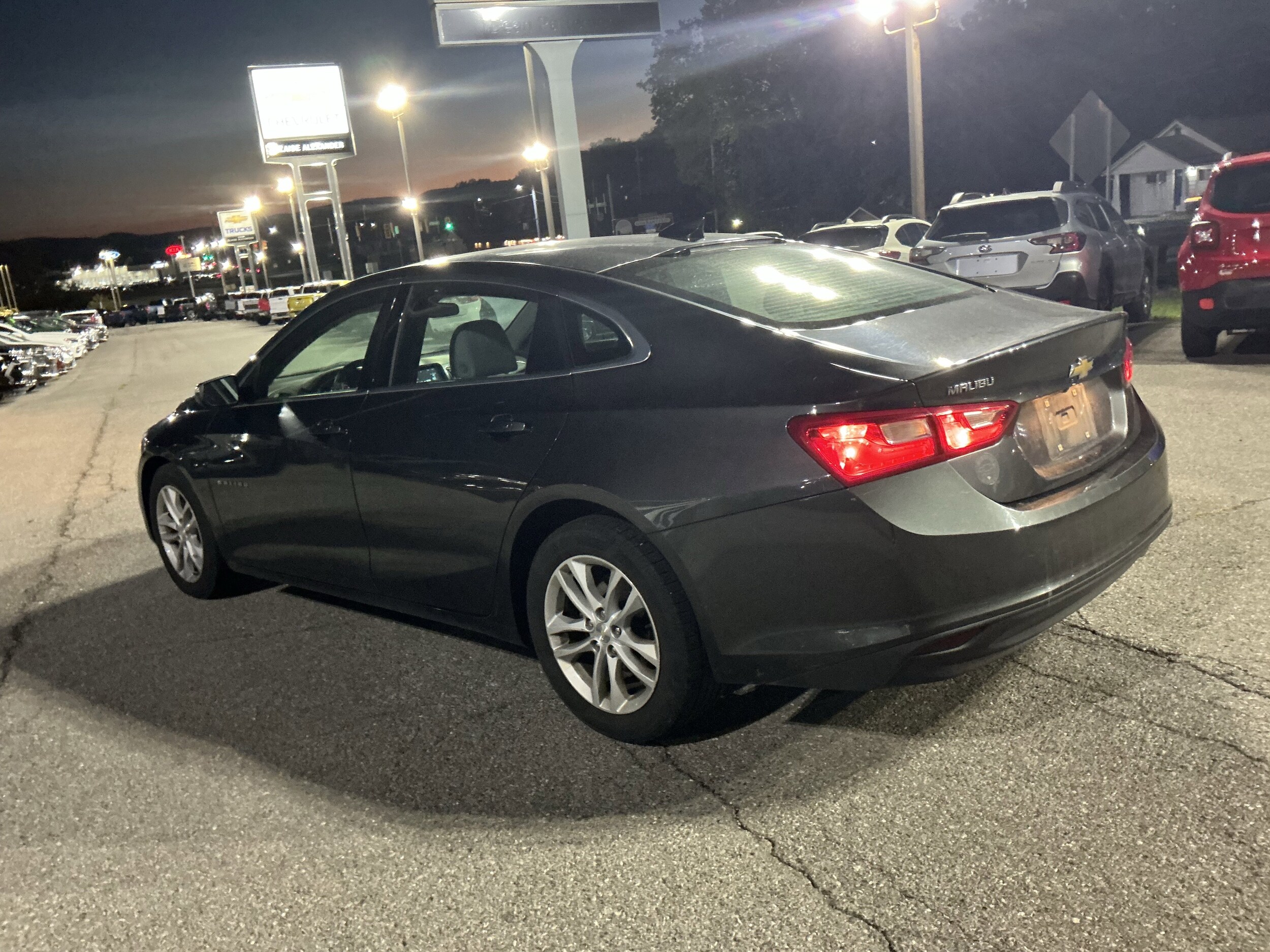 2016 Chevrolet Malibu 1LT photo 3