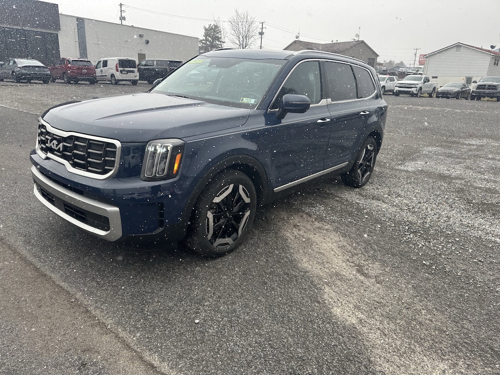 Used 2023 Kia Telluride S SUV