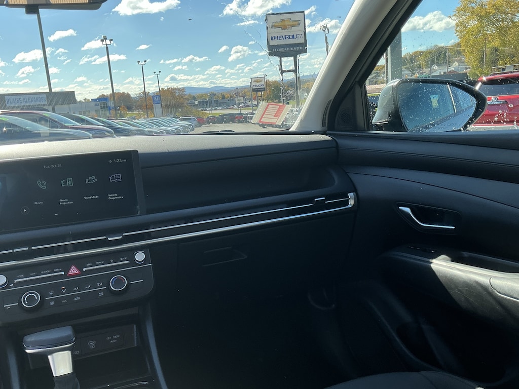 Used 2025 Hyundai Tucson SE SUV