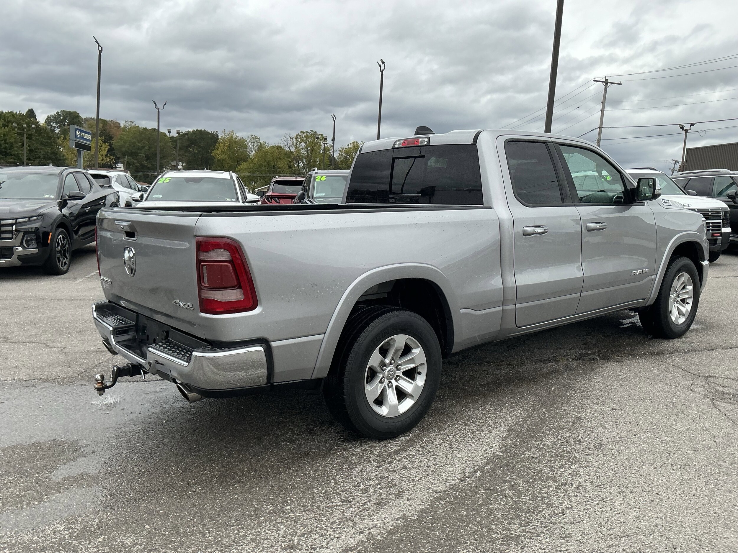 2019 Ram 1500 Laramie photo 3