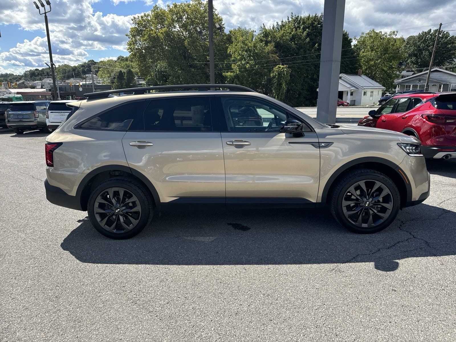 Used 2021 Kia Sorento X-Line with VIN 5XYRKDLF8MG017735 for sale in Altoona, PA