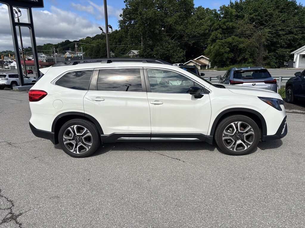 Used 2024 Subaru Ascent Limited SUV