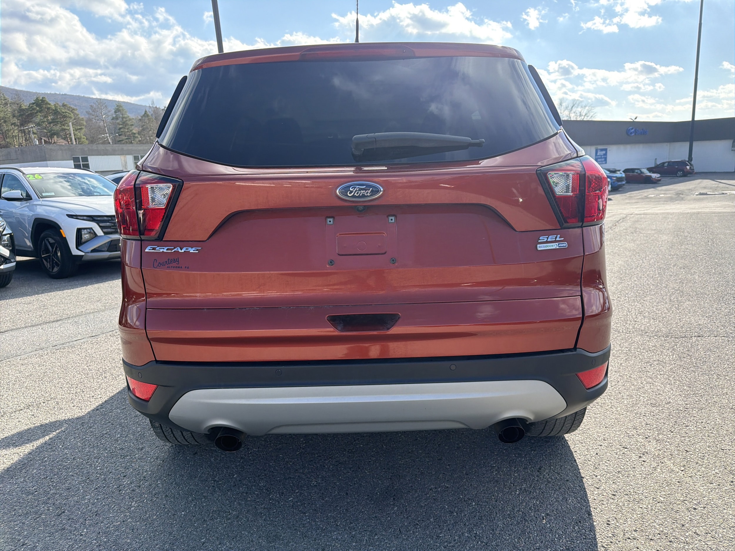 2019 Ford Escape SEL photo 3