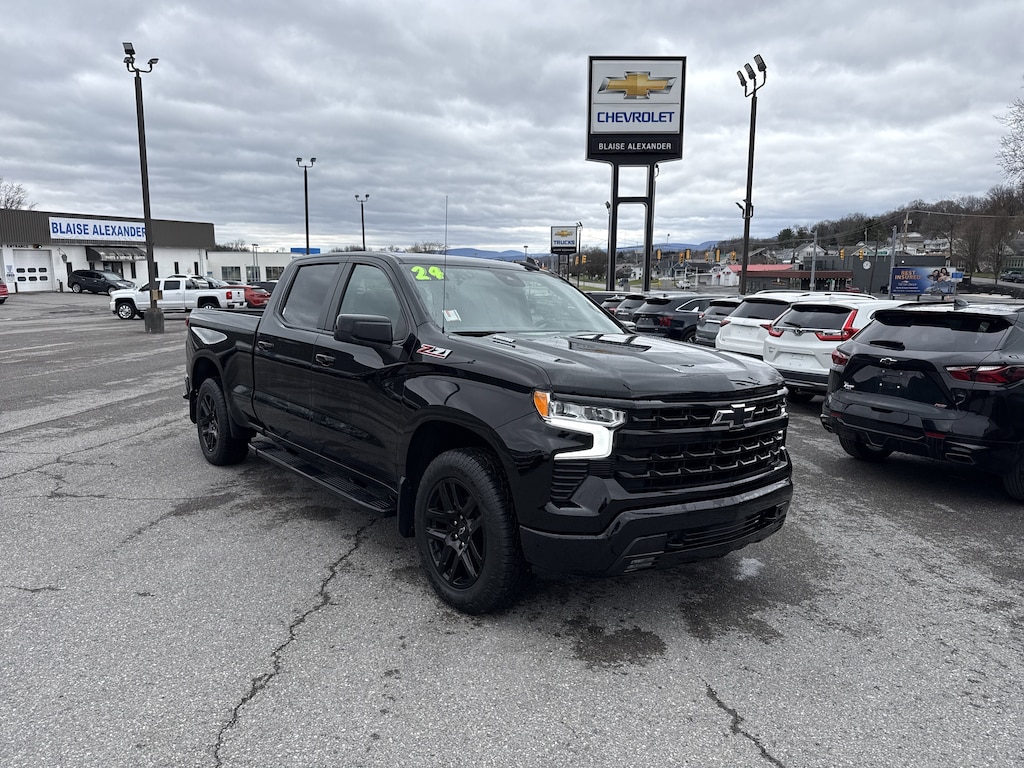 Used 2024 Chevrolet Silverado 1500 RST Truck Crew Cab