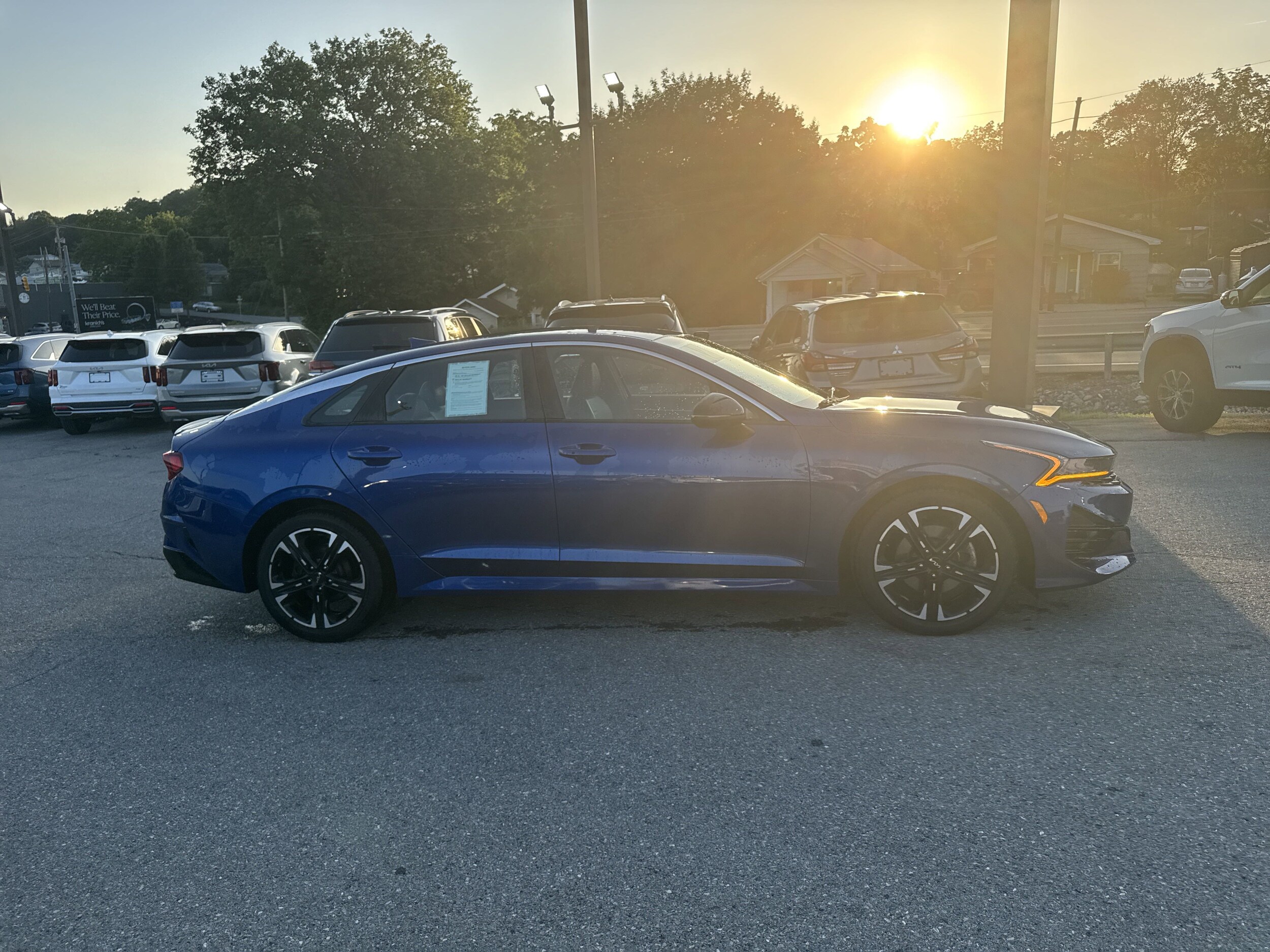 2022 Kia K5 GT-Line photo 2