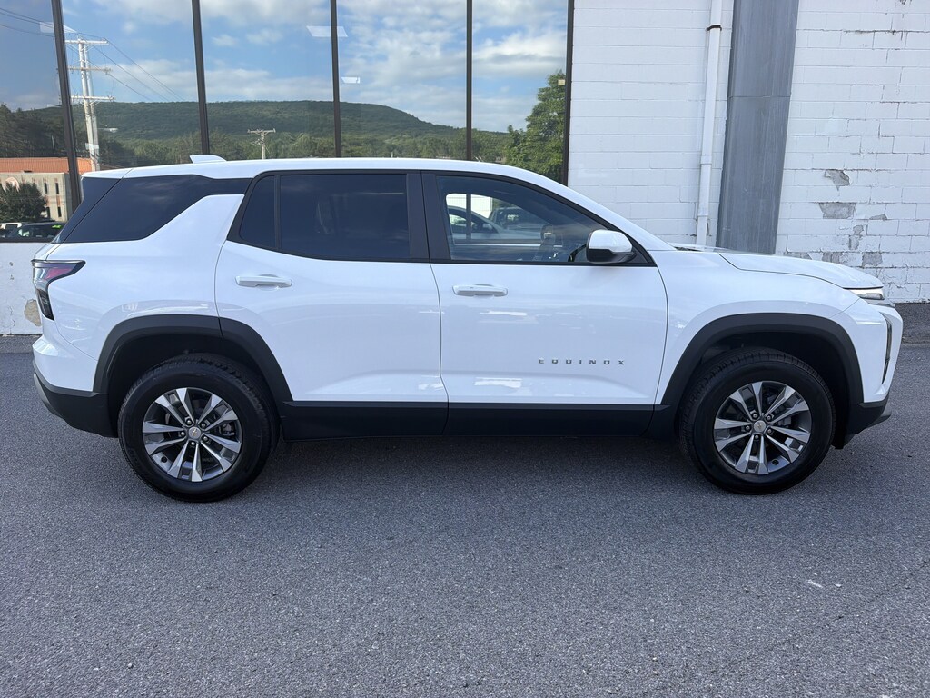 New 2027 Chevrolet Equinox LT SUV