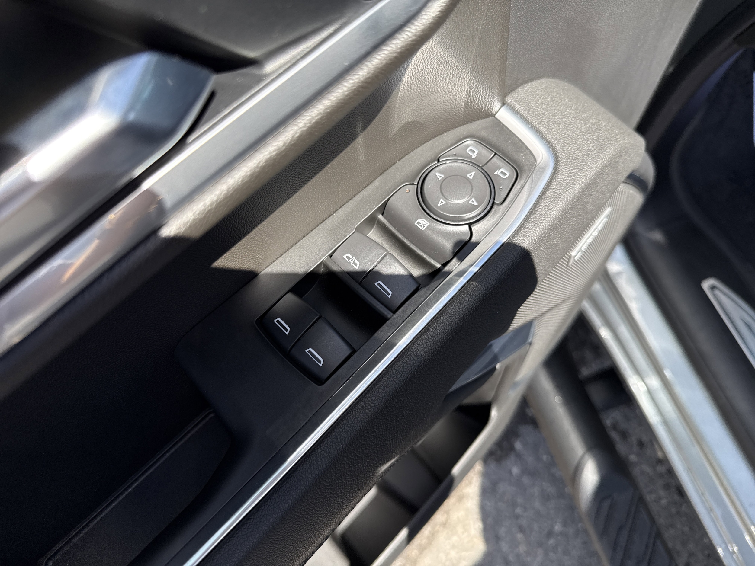 2026 Chevrolet Silverado 1500 RST - Photo 13