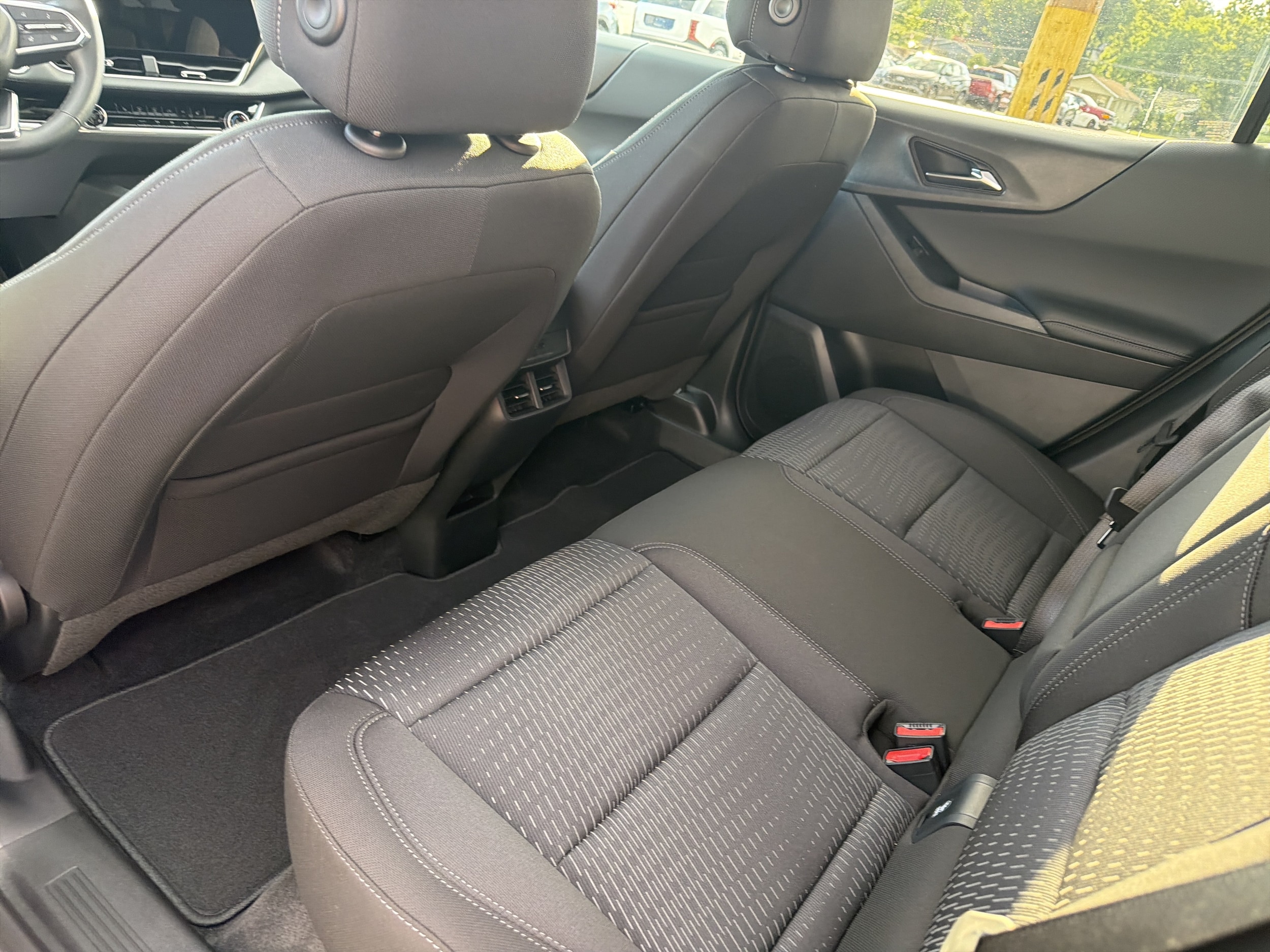 2027 Chevrolet Equinox LT - Photo 17
