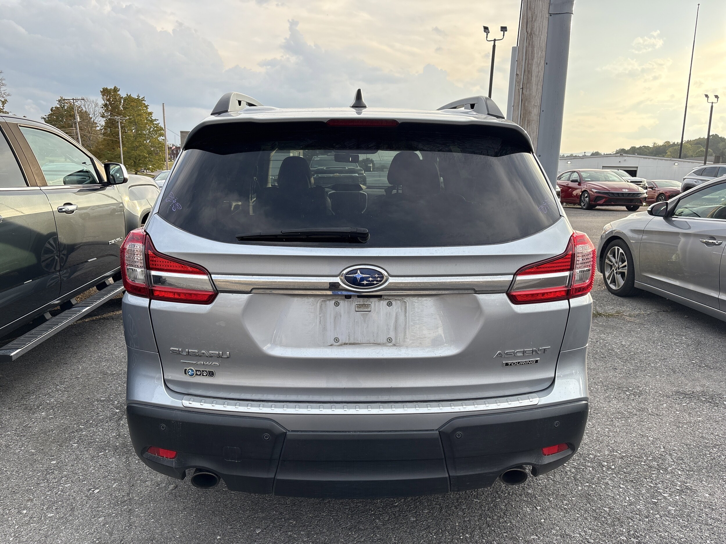 2021 Subaru Ascent Touring photo 3