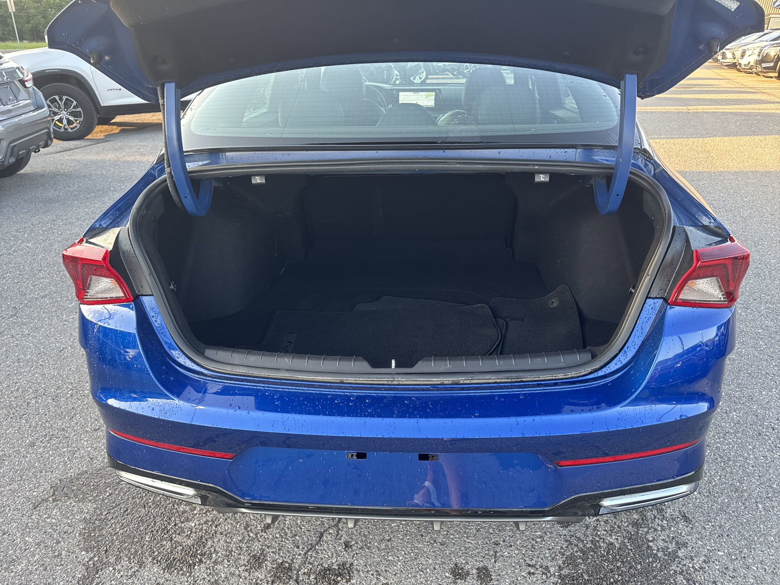 2022 Kia K5 GT-Line photo 4