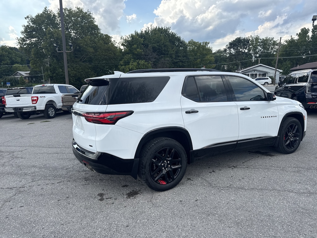 Used 2023 Chevrolet Traverse Premier SUV