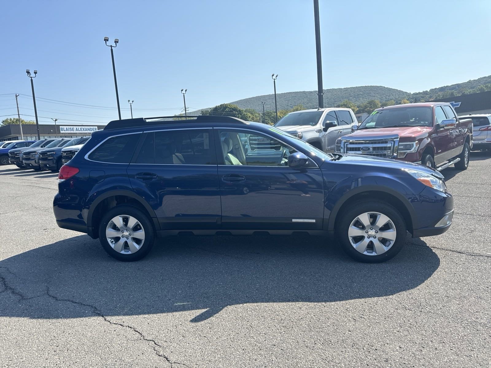 Used 2011 Subaru Outback I Premium with VIN 4S4BRBCC4B3420051 for sale in Altoona, PA