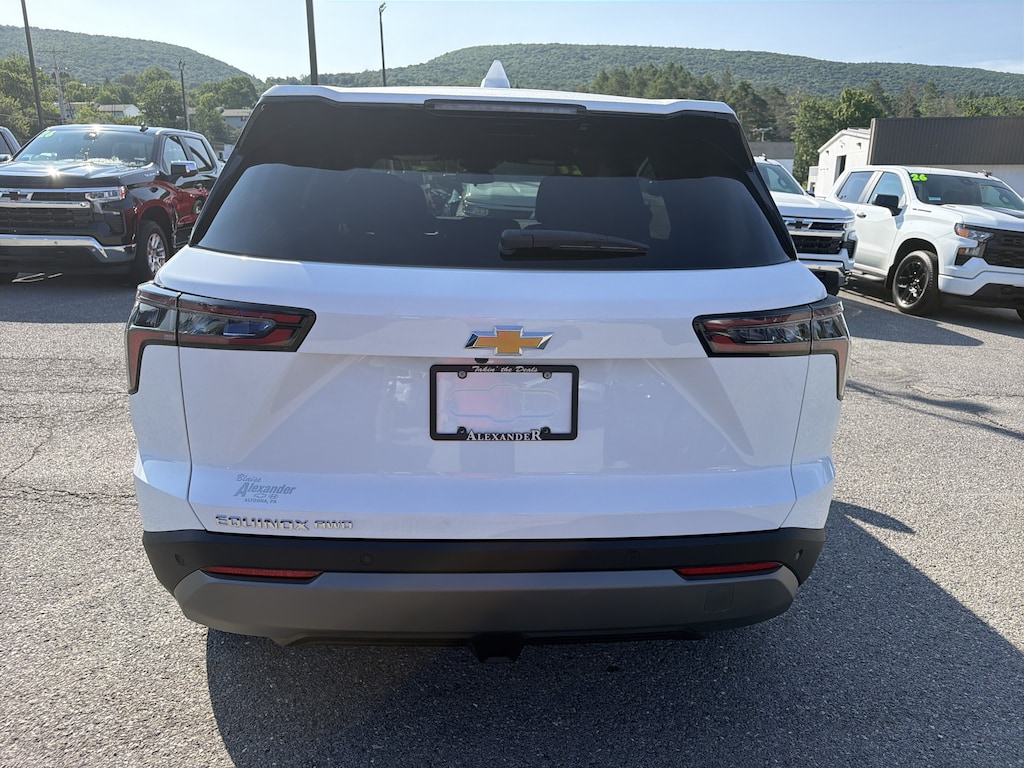 New 2027 Chevrolet Equinox LT SUV