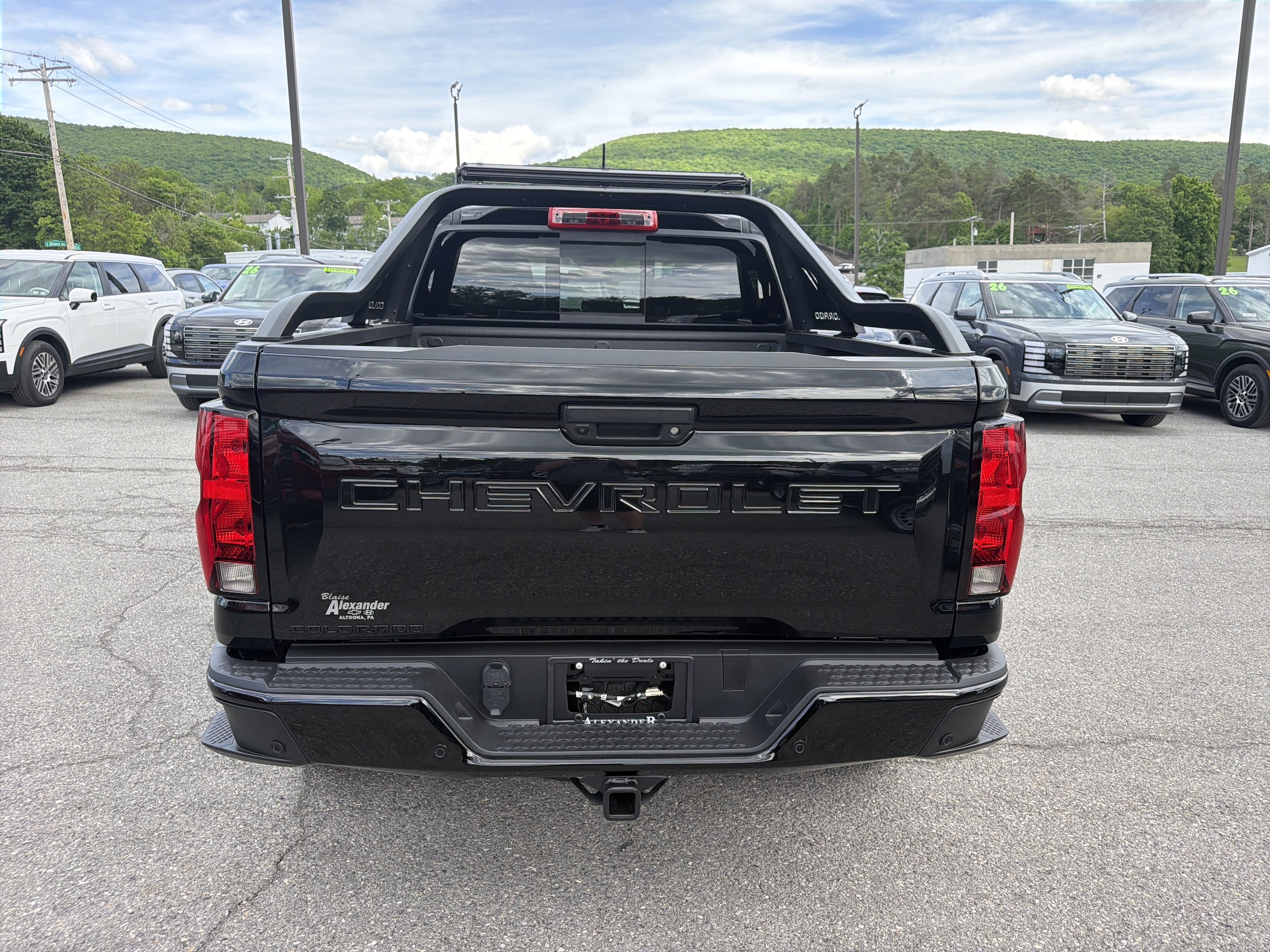 2026 Chevrolet Colorado Trail Boss - Photo 4