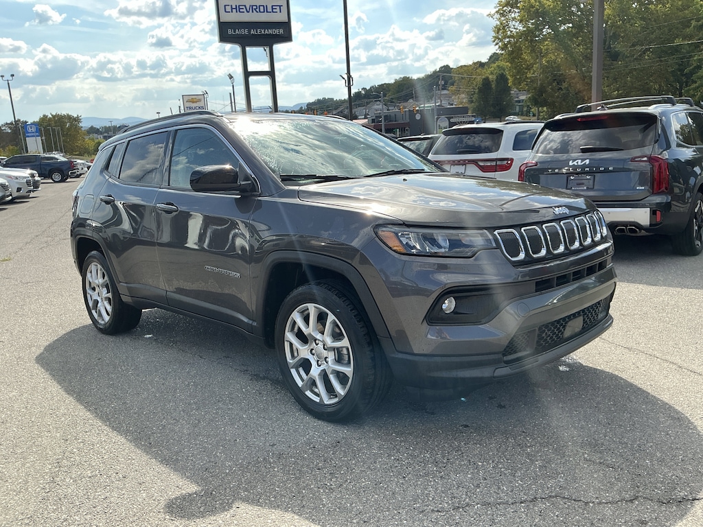 Used 2022 Jeep Compass Latitude Lux SUV