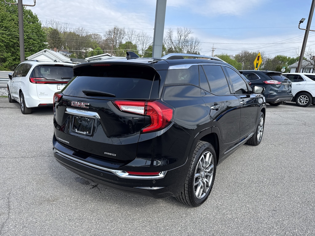 Used 2022 GMC Terrain Denali SUV