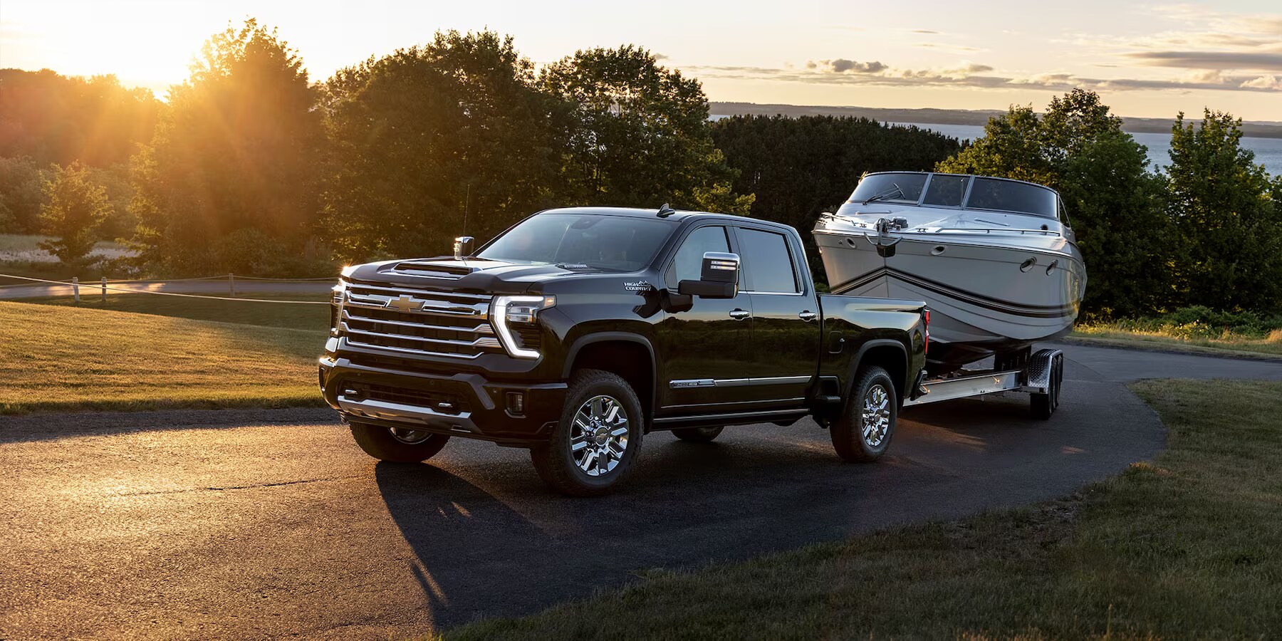 2024-chevrolet-silverado-hd-towing.png