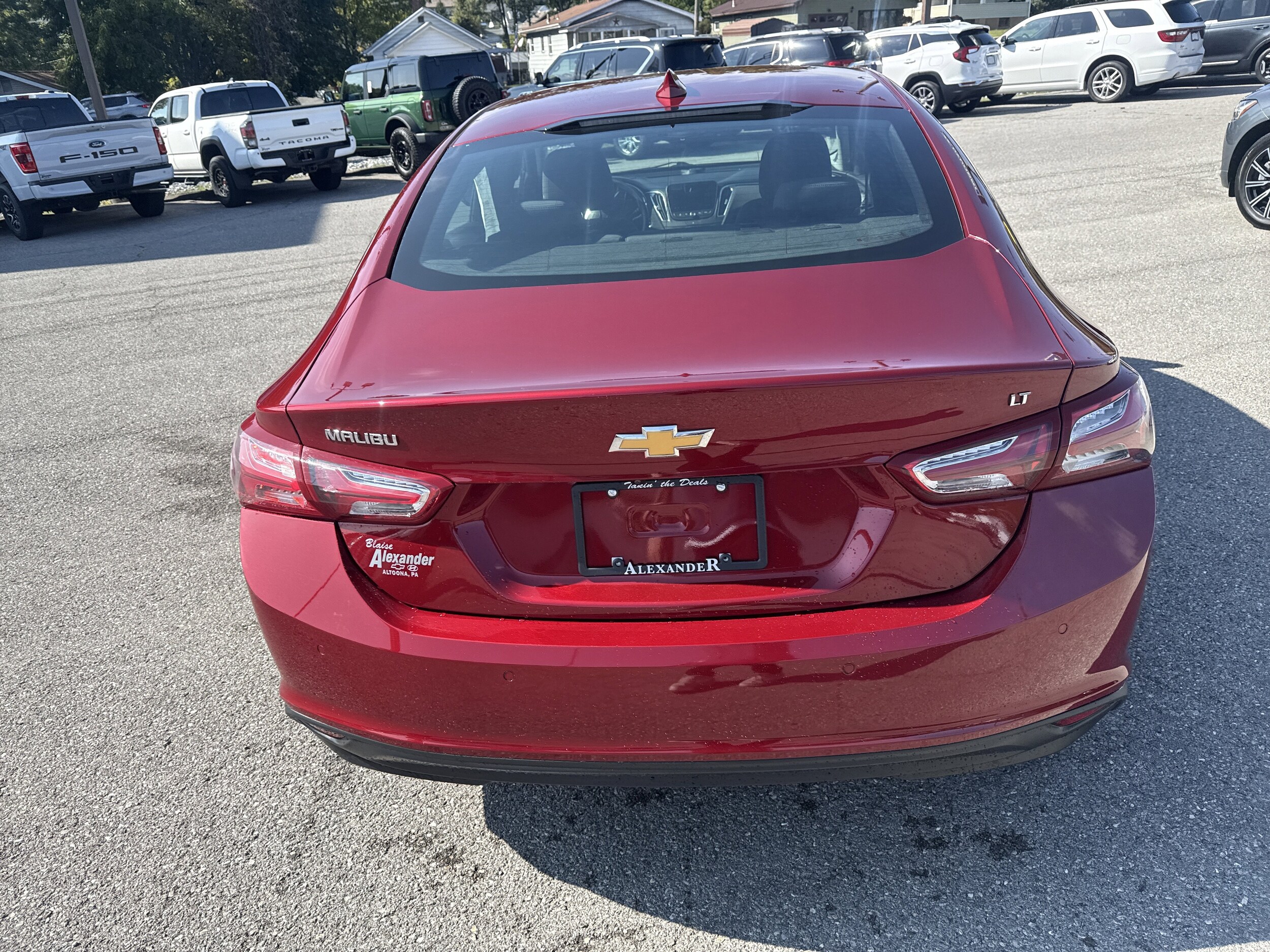 2019 Chevrolet Malibu 1LT photo 2