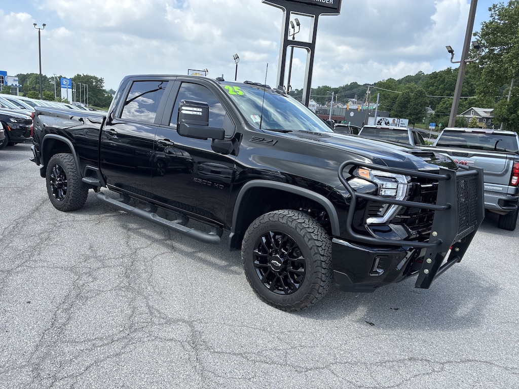 Used 2025 Chevrolet Silverado 2500 HD LT Truck Crew Cab