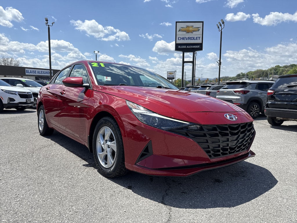 Used 2021 Hyundai Elantra SEL Sedan