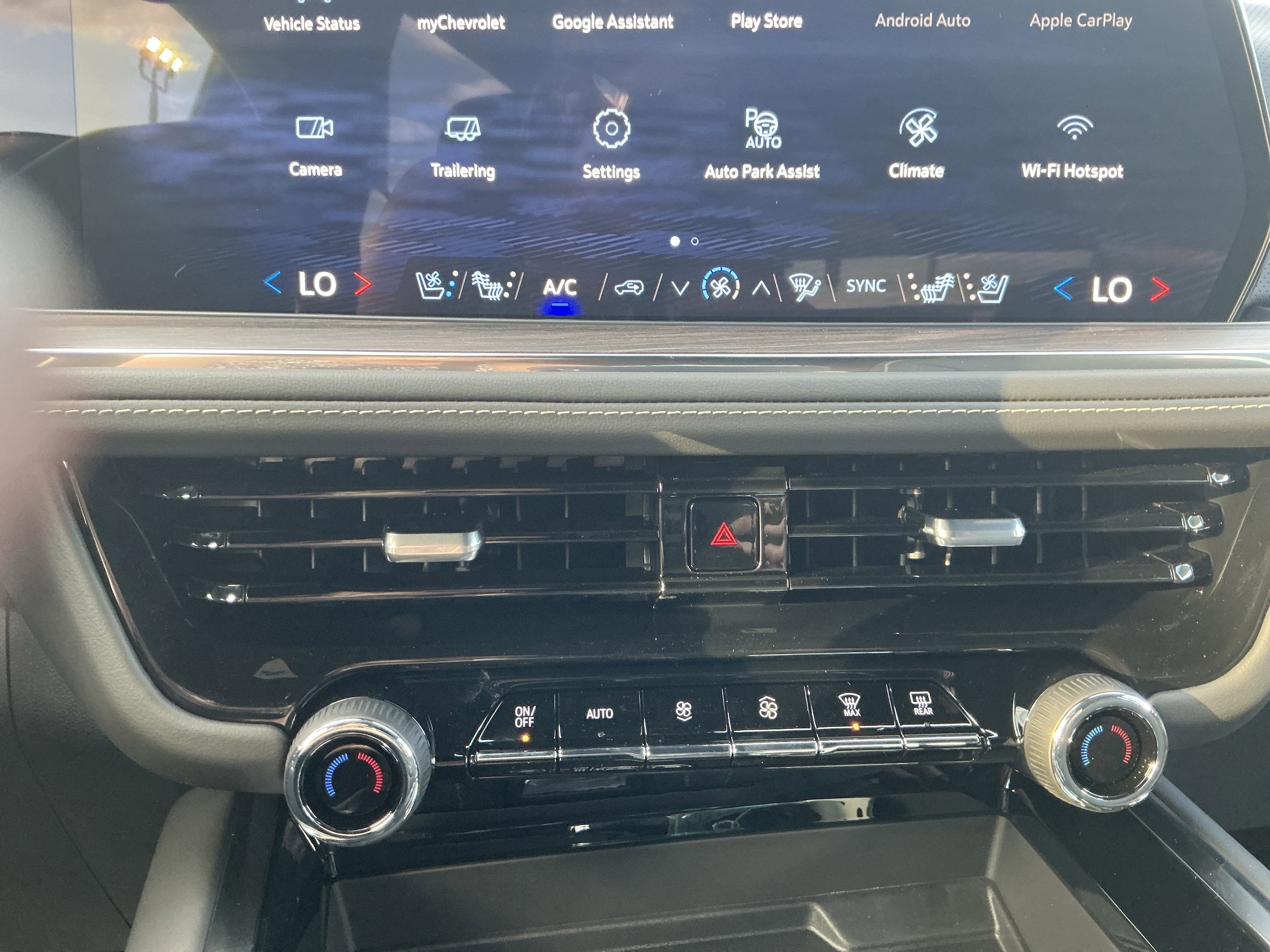 2026 Chevrolet Tahoe Premier - Photo 23