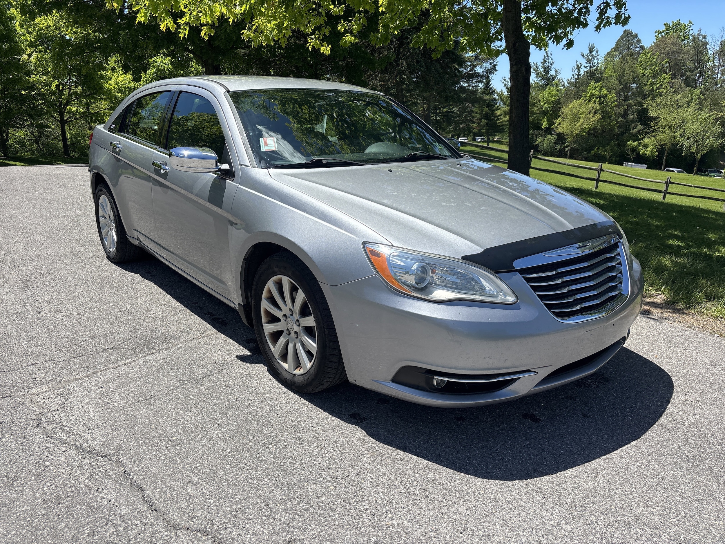 2014 Chrysler 200 Limited's photo