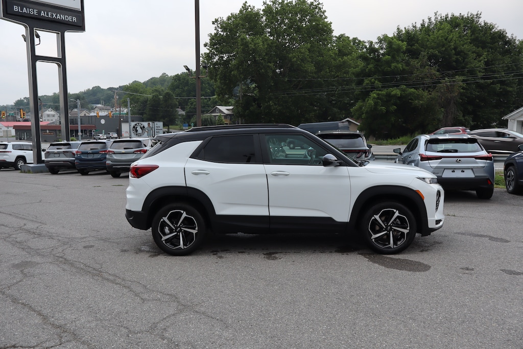 Used 2023 Chevrolet Trailblazer RS SUV