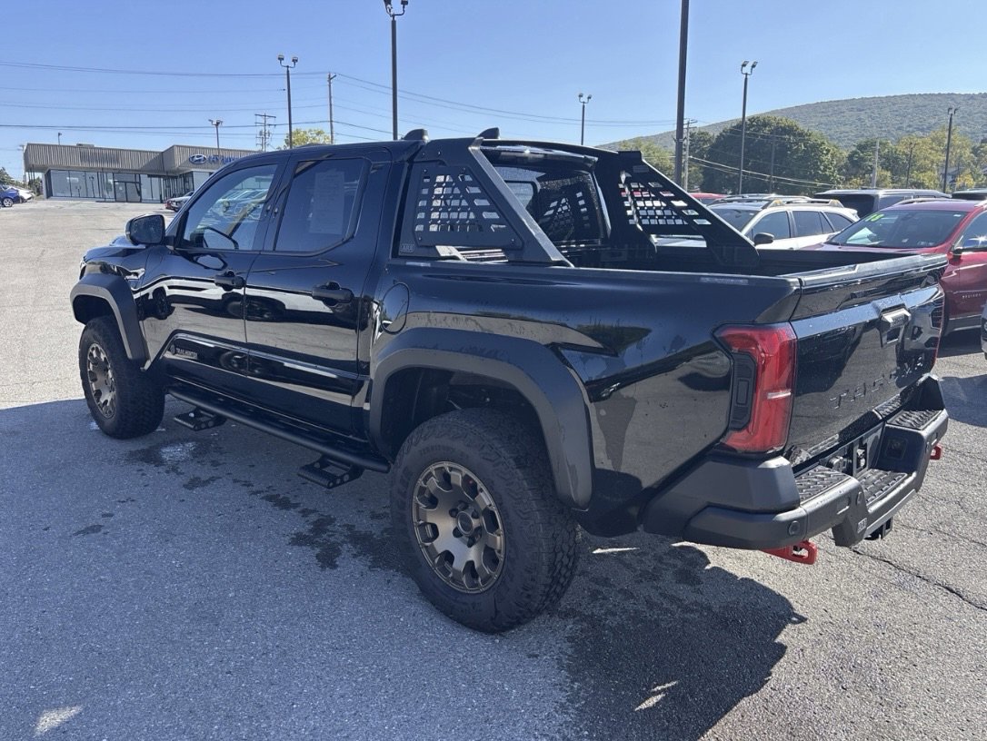 2025 Toyota Tacoma 4x4 Trailhunter Double Cab photo 4
