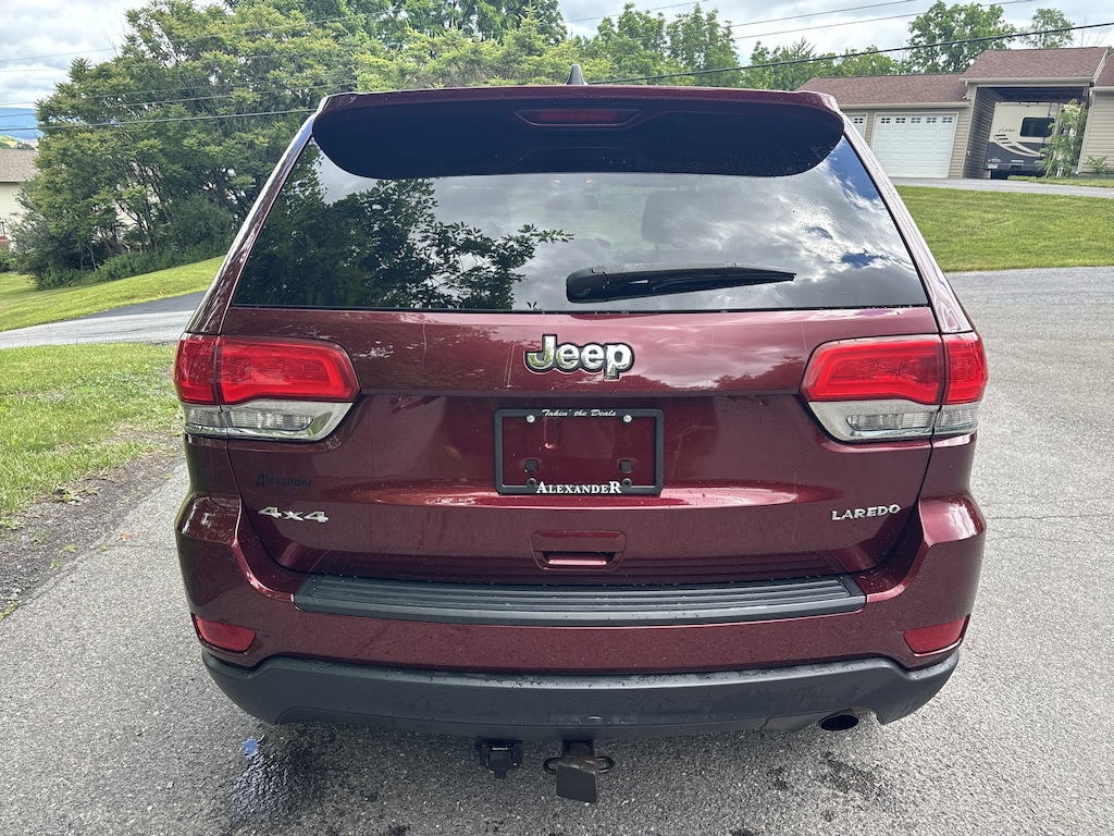 Used 2016 Jeep Grand Cherokee Laredo SUV