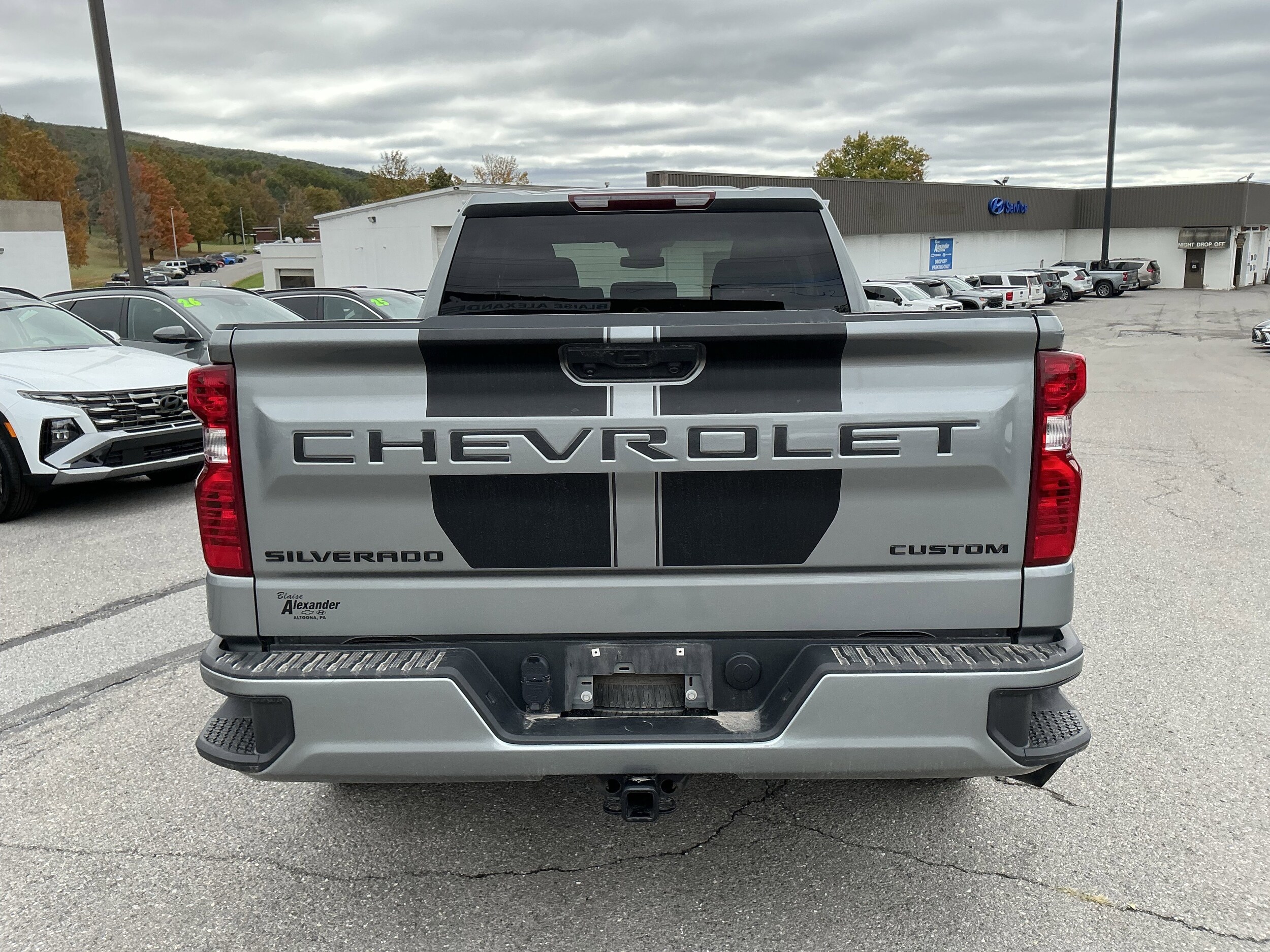2023 Chevrolet Silverado 1500 Custom Rally Edition photo 2
