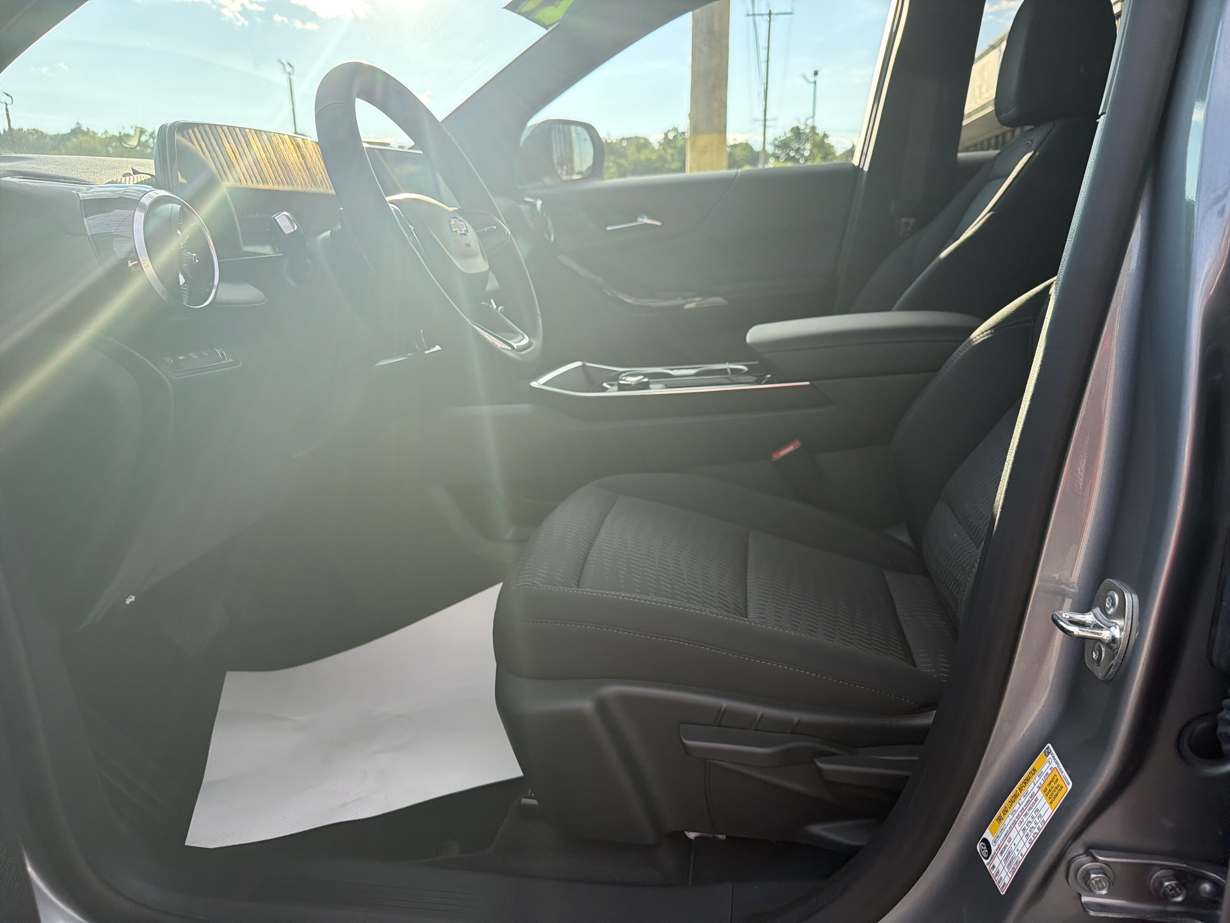 2027 Chevrolet Equinox LT - Photo 13