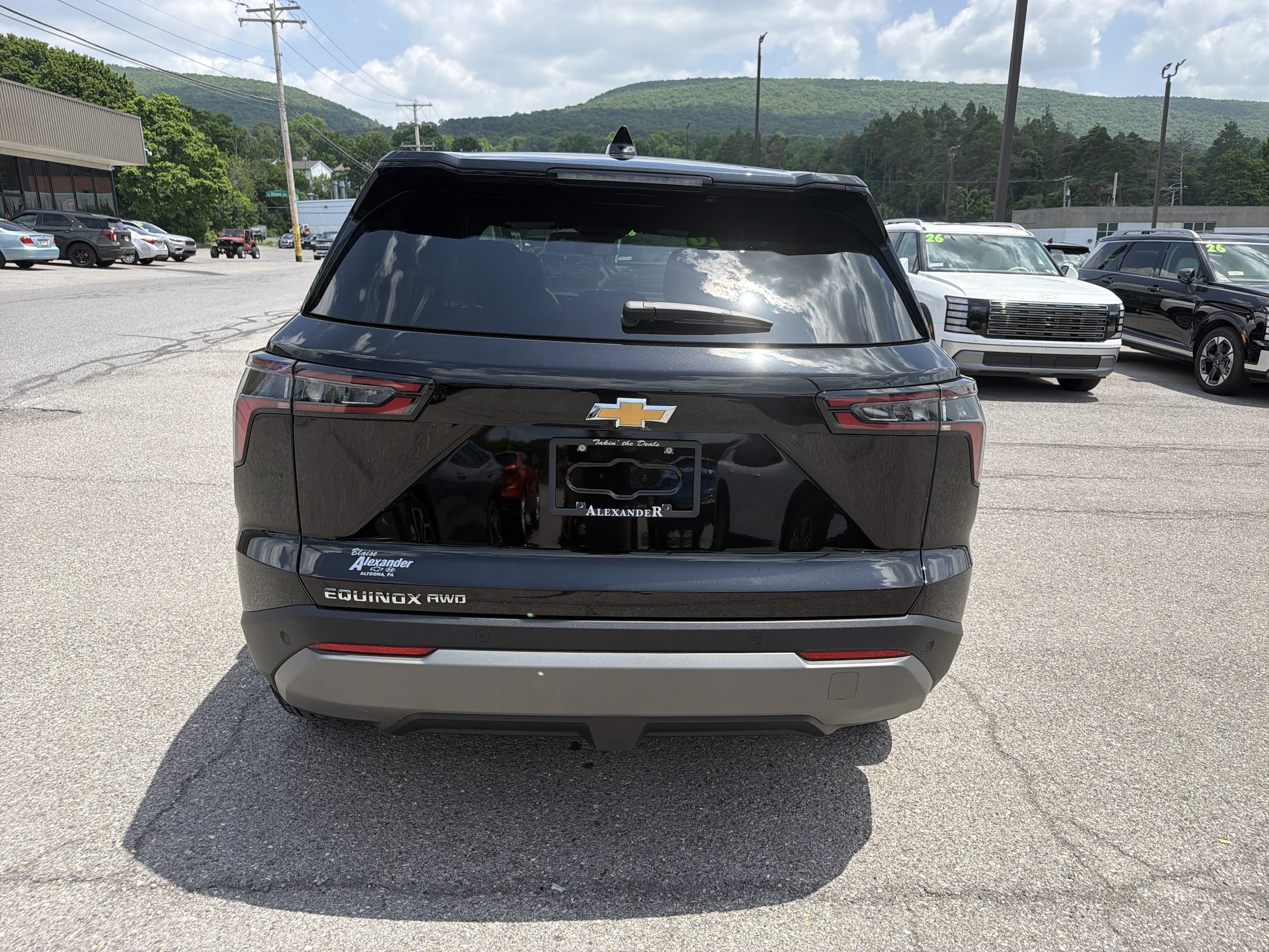 2026 Chevrolet Equinox LT - Photo 4