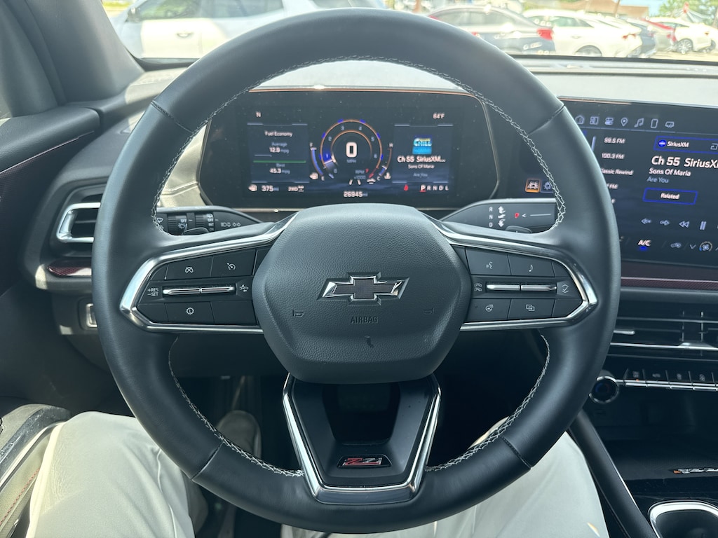 Used 2025 Chevrolet Traverse Z71 SUV