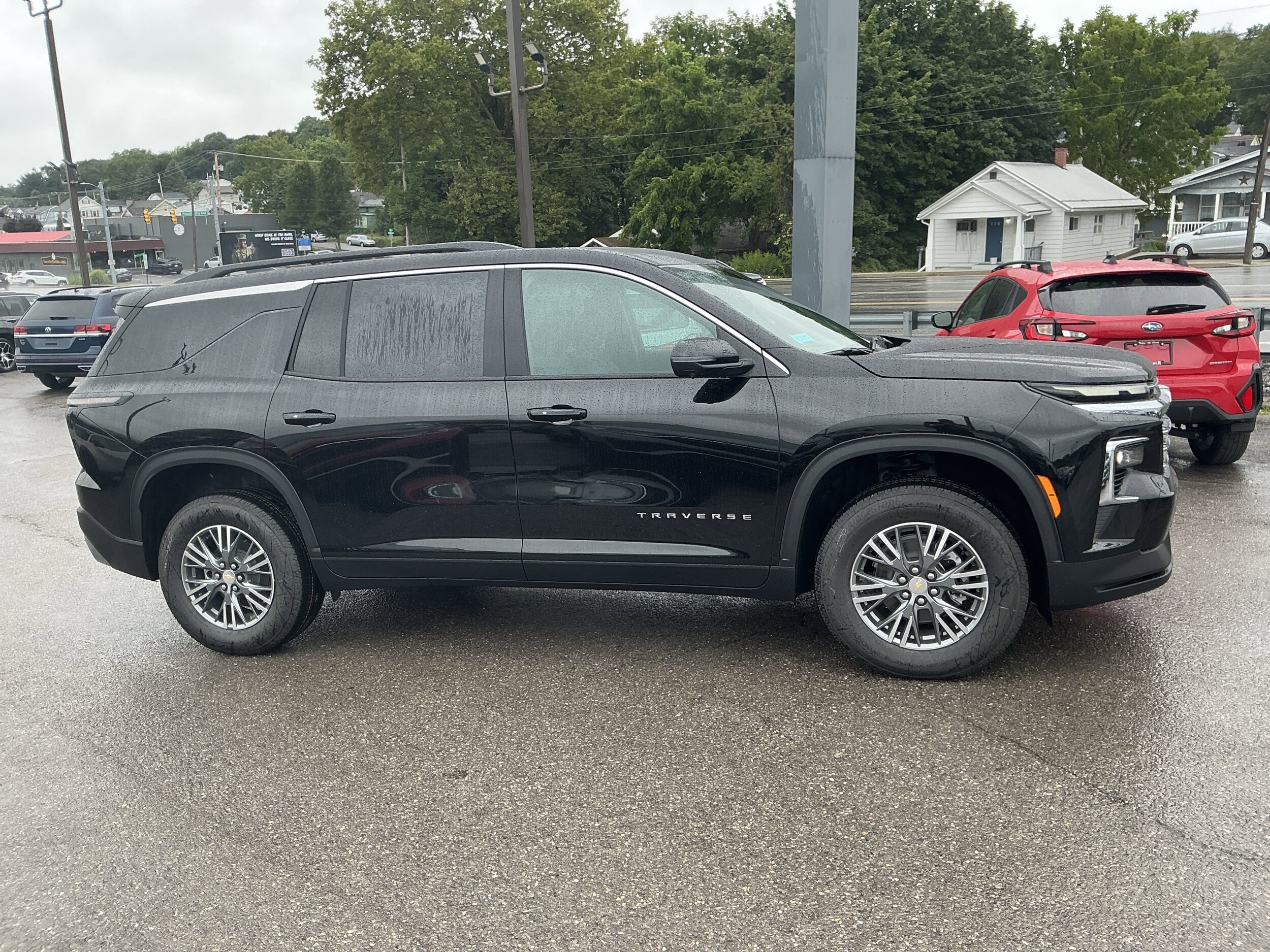 2026 Chevrolet Traverse photo 2